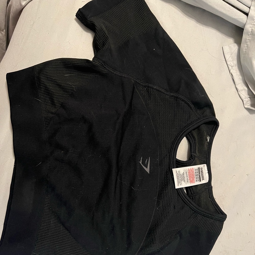 Gym shark top